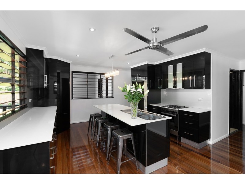 8 Palmerston Street, Aeroglen QLD 4870