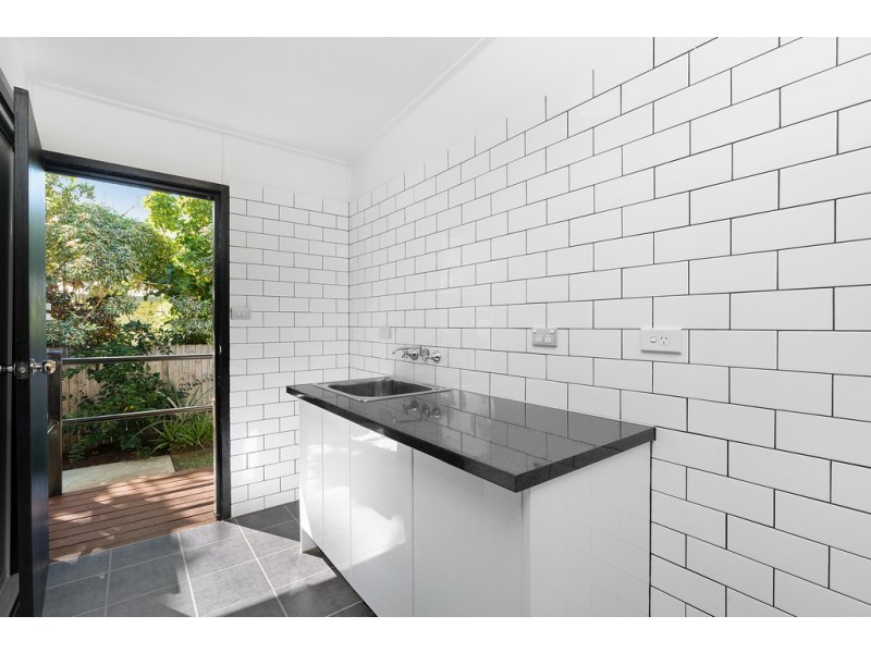 8 Palmerston Street, Aeroglen QLD 4870