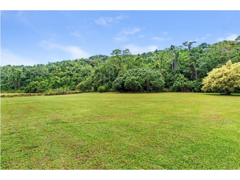 9-11 Lander Close, Deeral QLD 4871