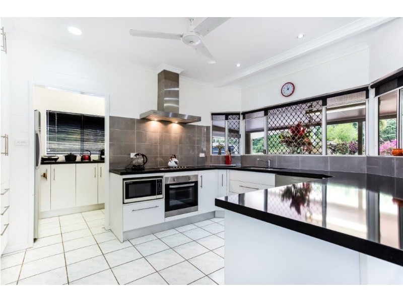 9-11 Lander Close, Deeral QLD 4871