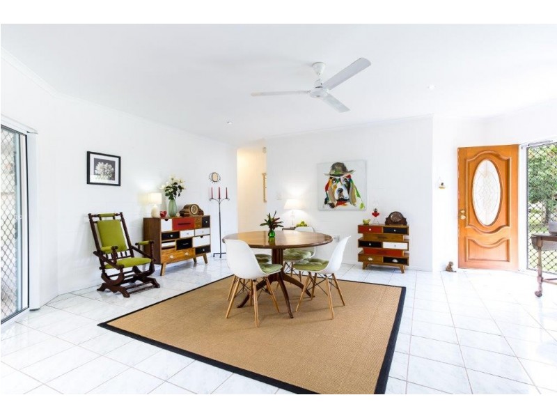 9-11 Lander Close, Deeral QLD 4871