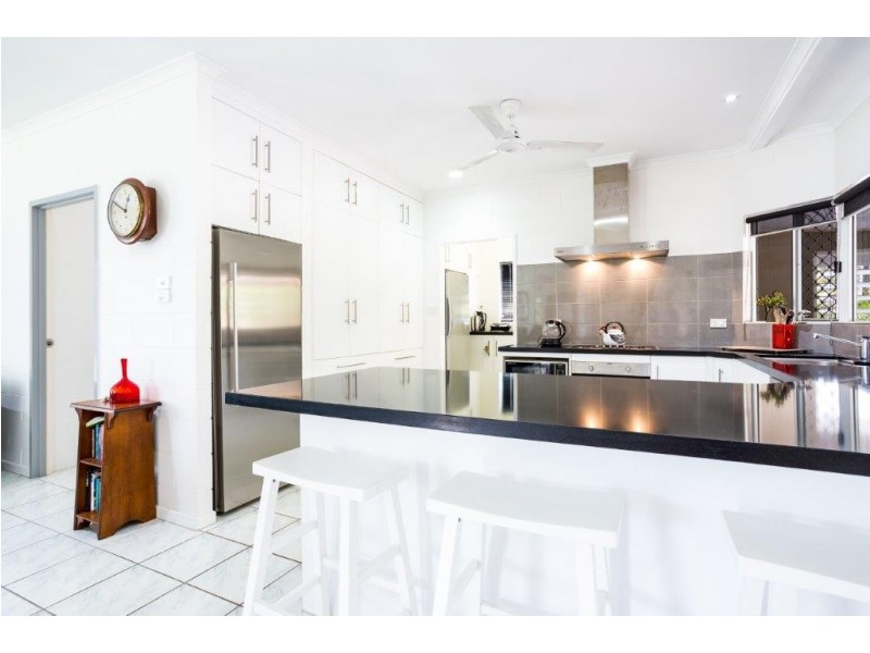 9-11 Lander Close, Deeral QLD 4871