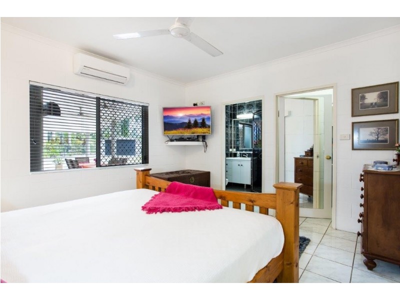 9-11 Lander Close, Deeral QLD 4871