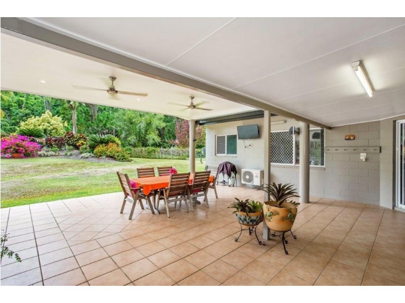 9-11 Lander Close, Deeral QLD 4871