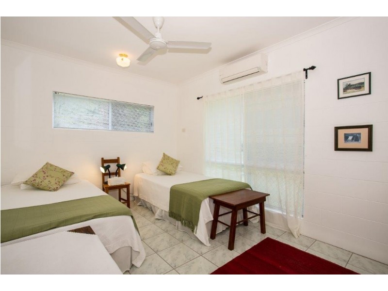 9-11 Lander Close, Deeral QLD 4871