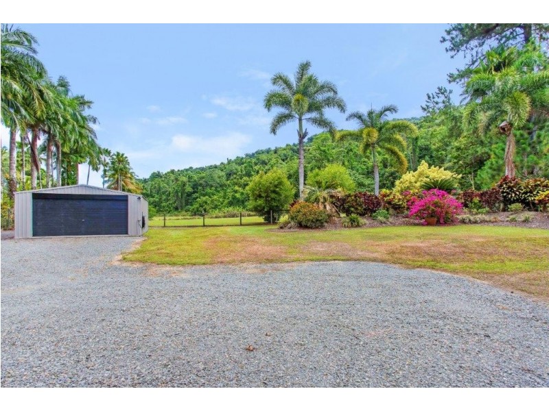 9-11 Lander Close, Deeral QLD 4871