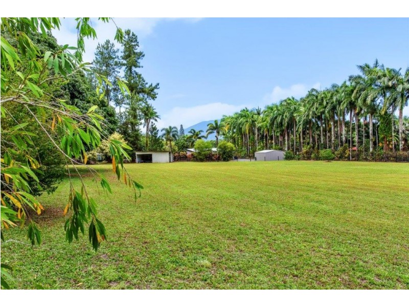 9-11 Lander Close, Deeral QLD 4871