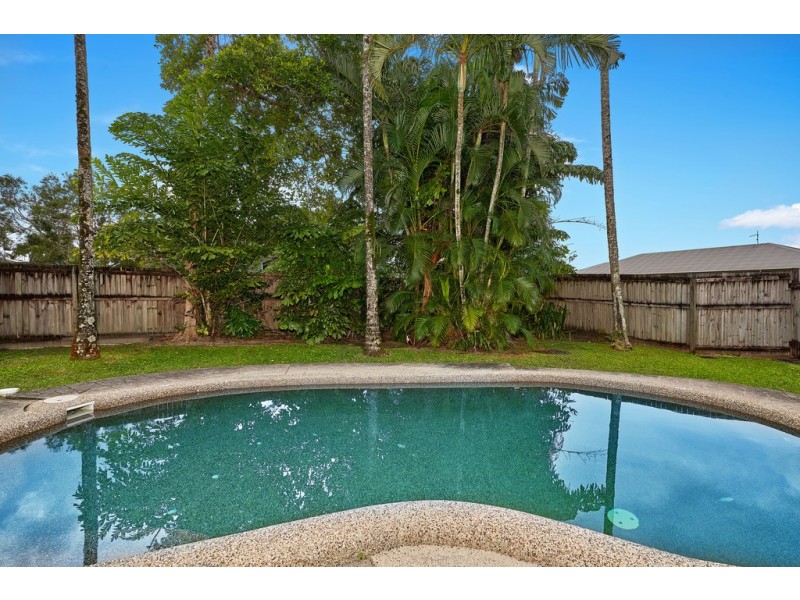 5/4 Atlantic Close, White Rock QLD 4868