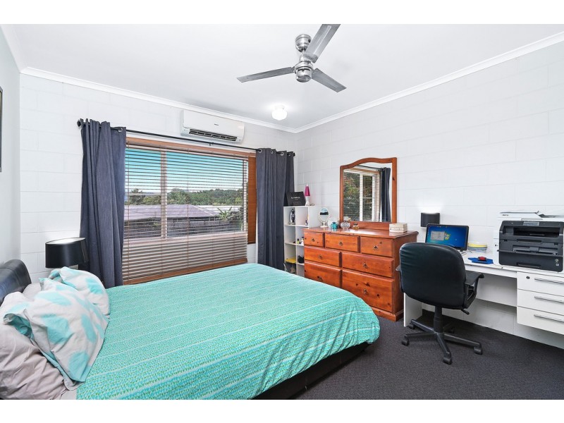 5/4 Atlantic Close, White Rock QLD 4868