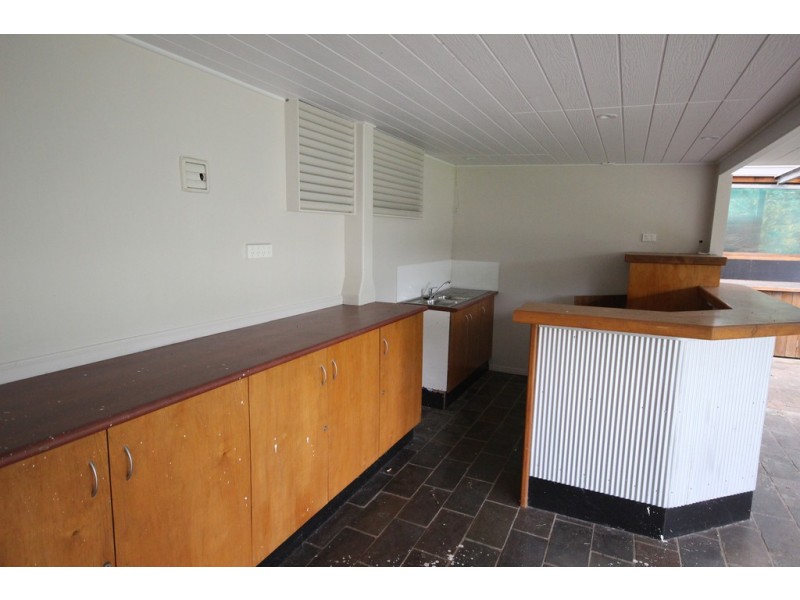 30 Cracknell Rd, White Rock QLD 4868