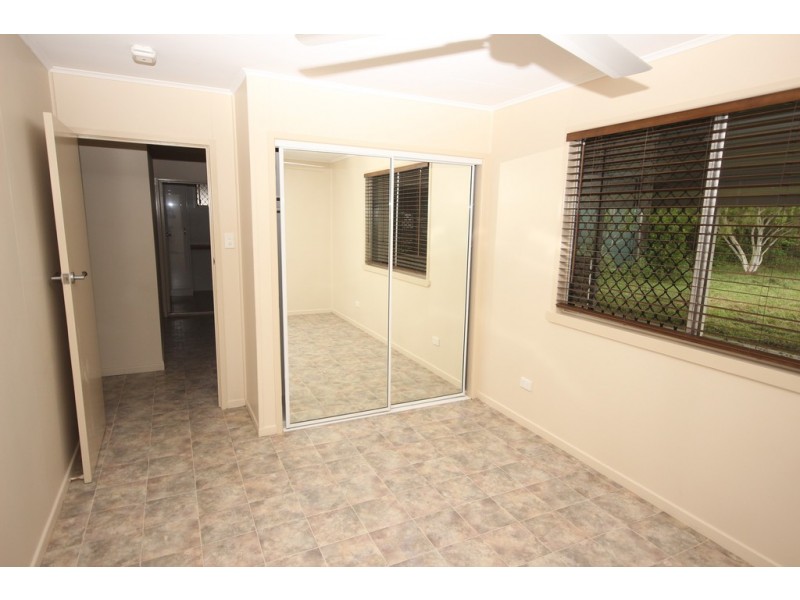 30 Cracknell Rd, White Rock QLD 4868