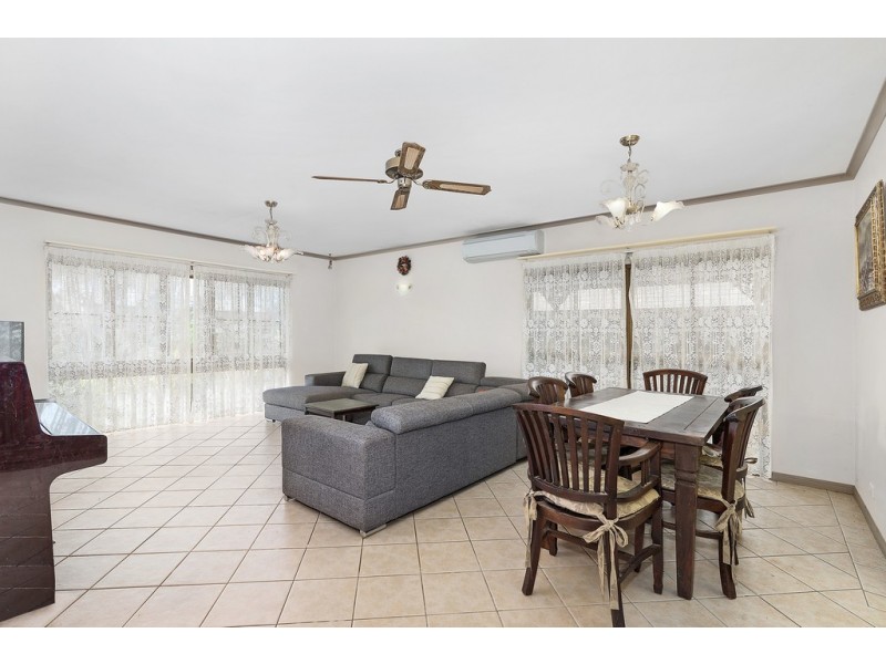 17 Bayview Street, Bayview Heights QLD 4868