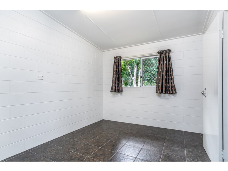 1 and 2/4 Pandora Close, Bentley Park QLD 4869