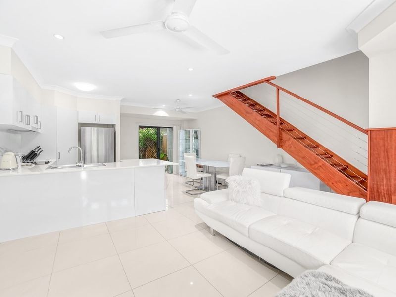 27/21-29 Giffin Road, White Rock QLD 4868