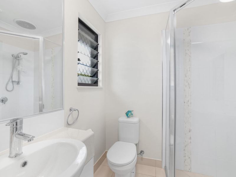 27/21-29 Giffin Road, White Rock QLD 4868