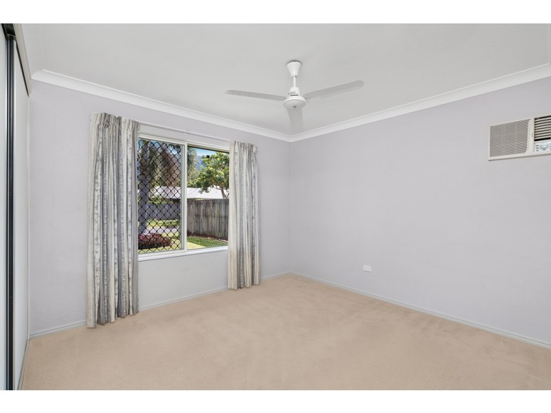 6 Neales Street, Bentley Park QLD 4869