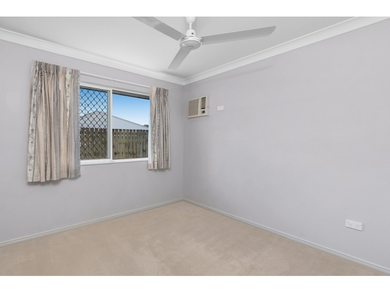 6 Neales Street, Bentley Park QLD 4869