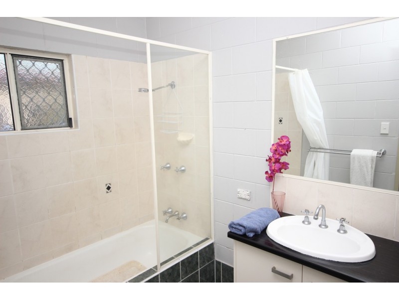 63 Giffin Road, White Rock QLD 4868