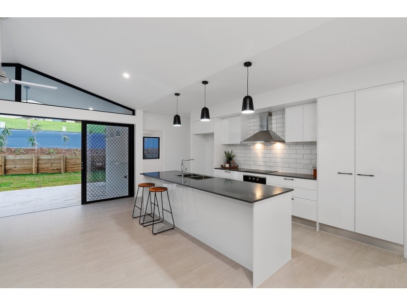 16 Coutts Close, Gordonvale QLD 4865