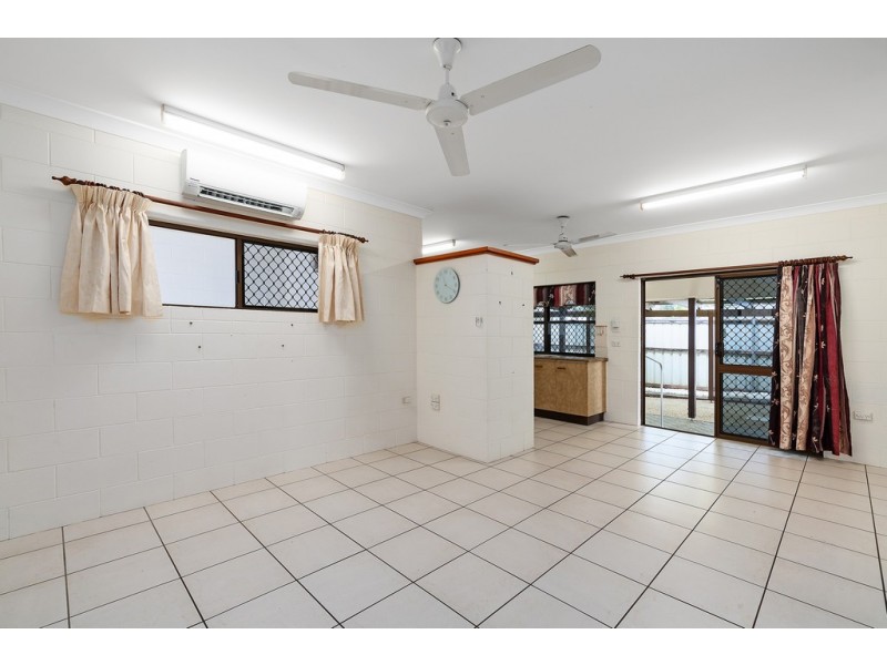 2/21 Massey Street, Edmonton QLD 4869