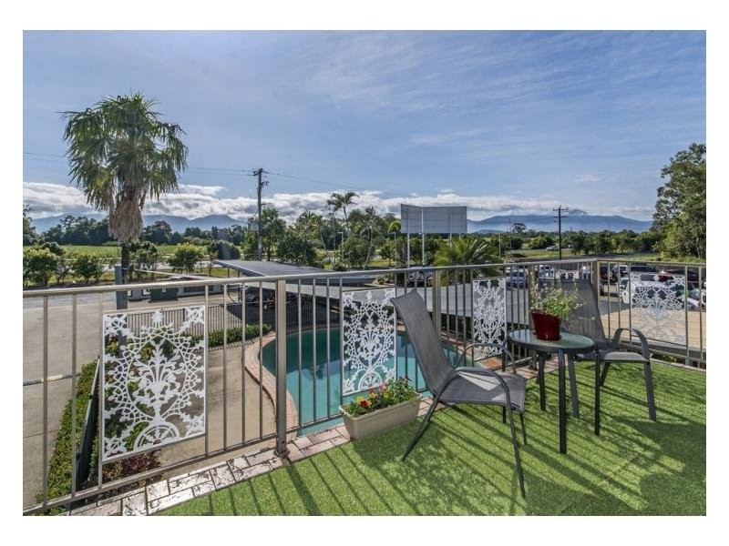 18/35-37 Bruce Highway, Edmonton QLD 4869