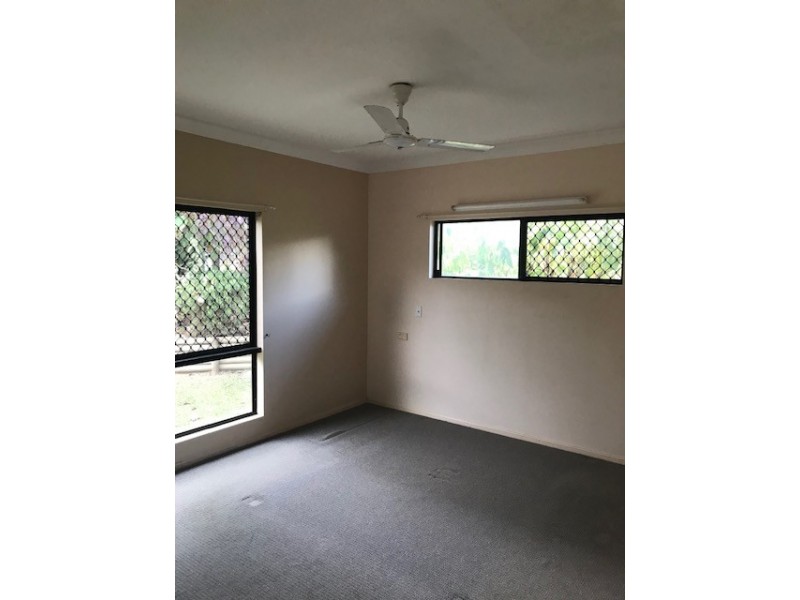 5 Hazelwood Close, Mount Sheridan QLD 4868