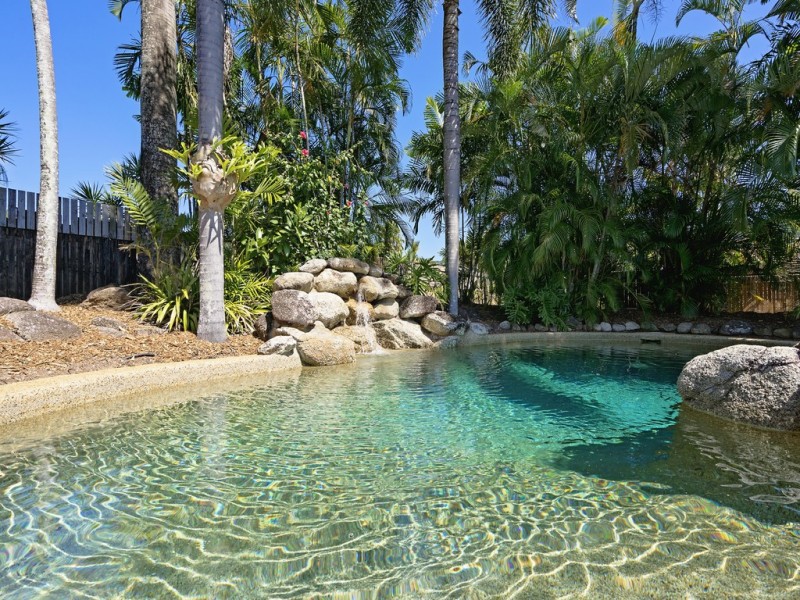 Bentley Park QLD 4869