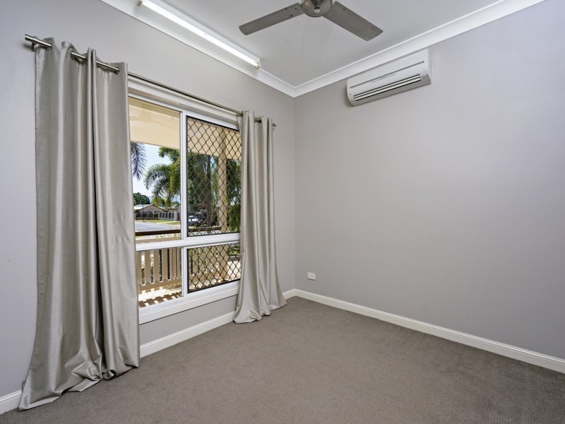 Bentley Park QLD 4869
