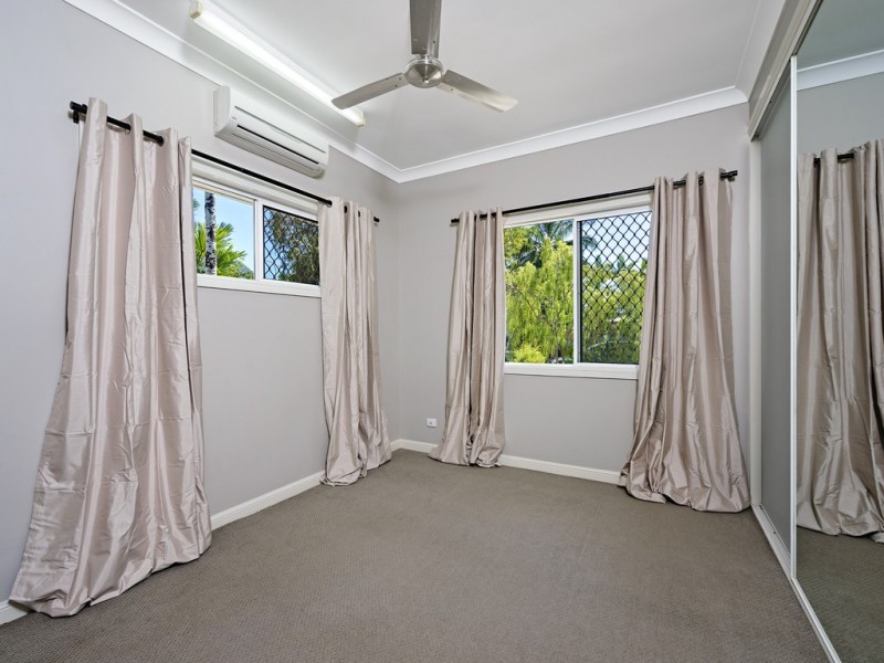 Bentley Park QLD 4869