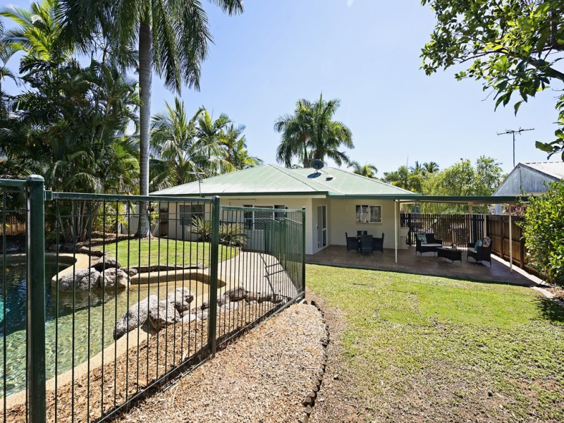 Bentley Park QLD 4869