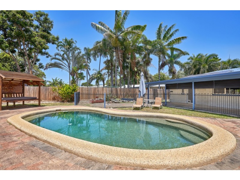 18 Dugong Close, Bentley Park QLD 4869