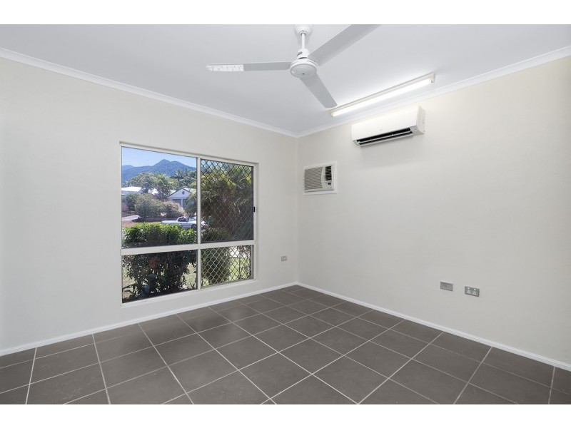 18 Dugong Close, Bentley Park QLD 4869