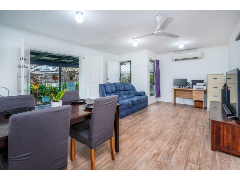 12 Rollinia Close, Manoora QLD 4870