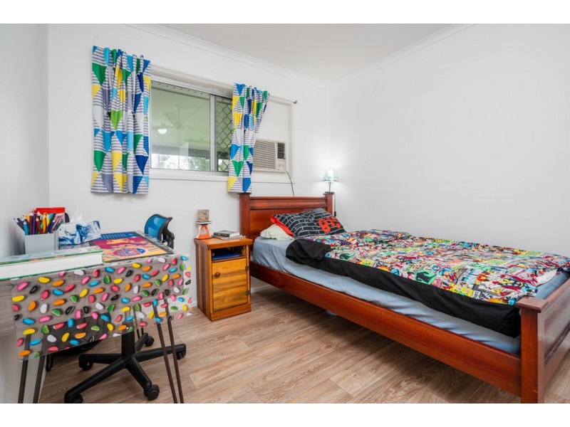 12 Rollinia Close, Manoora QLD 4870