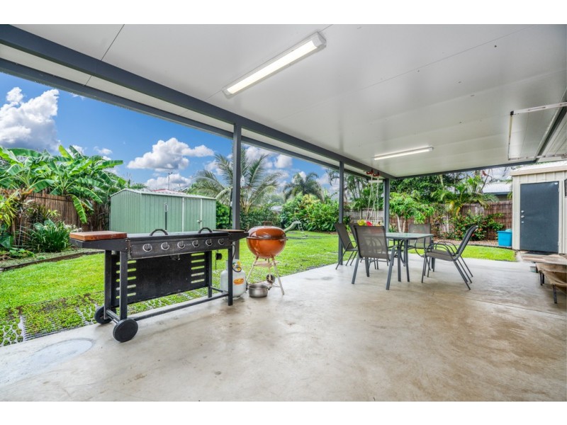12 Rollinia Close, Manoora QLD 4870
