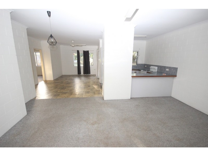 15 Mermaid Close, Bentley Park QLD 4869