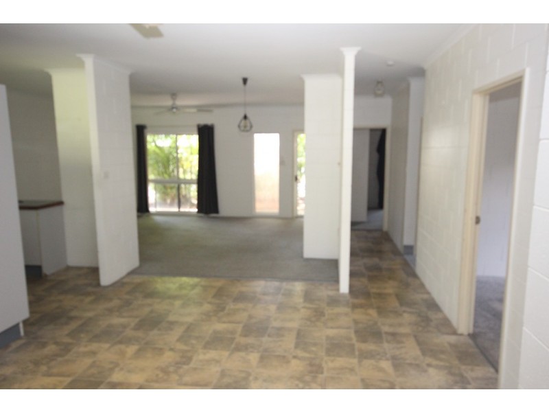 15 Mermaid Close, Bentley Park QLD 4869