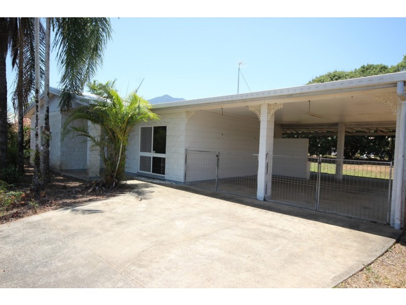 15 Mermaid Close, Bentley Park QLD 4869