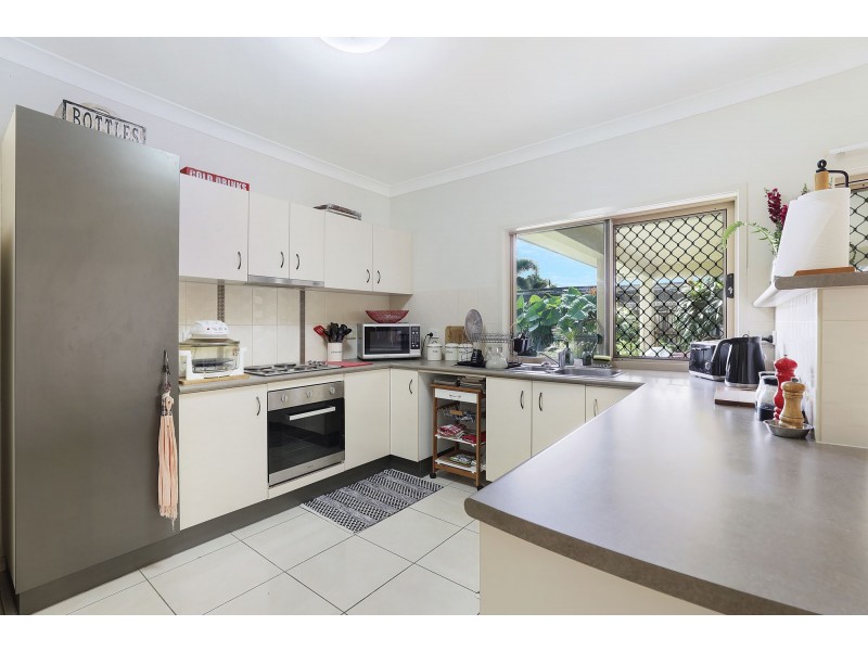 4 Altona Street, Bentley Park QLD 4869
