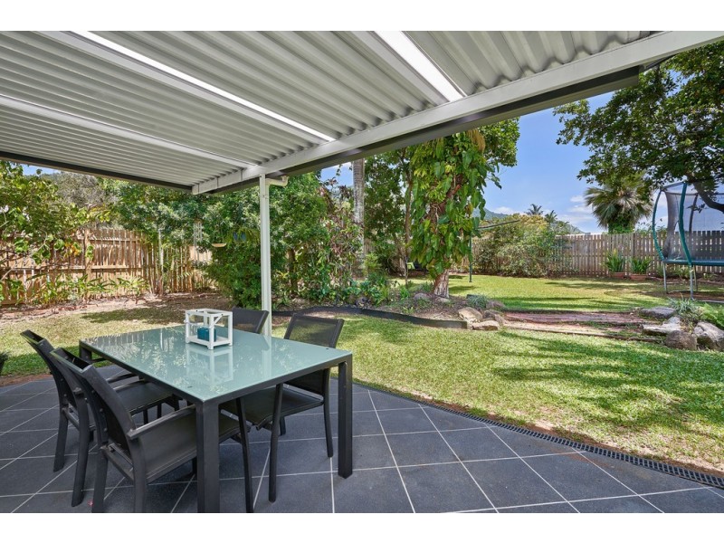 24 Kangaroo Street, Bentley Park QLD 4869
