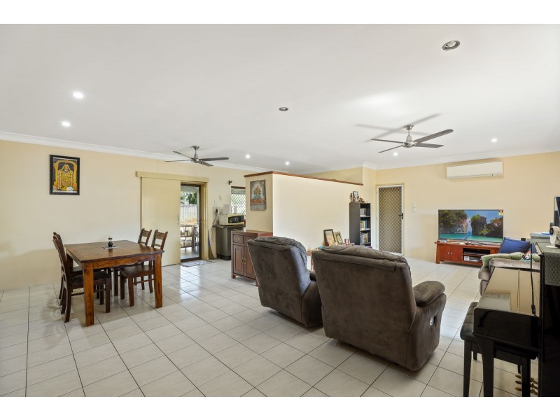 54 Tryal Street, Bentley Park QLD 4869
