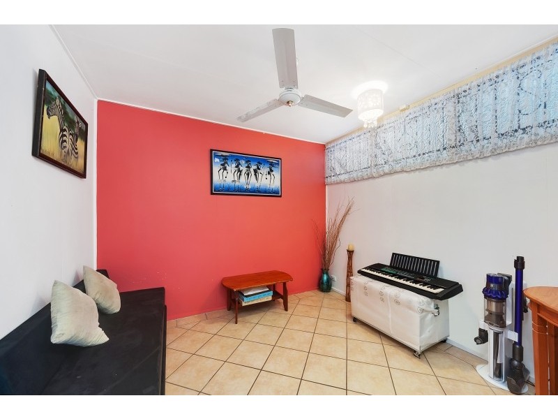 U1/108 McCormack Street, Manunda QLD 4870