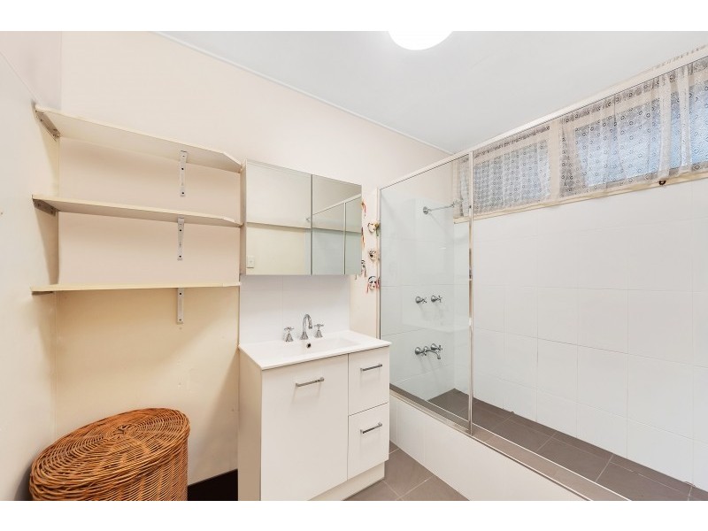 U1/108 McCormack Street, Manunda QLD 4870