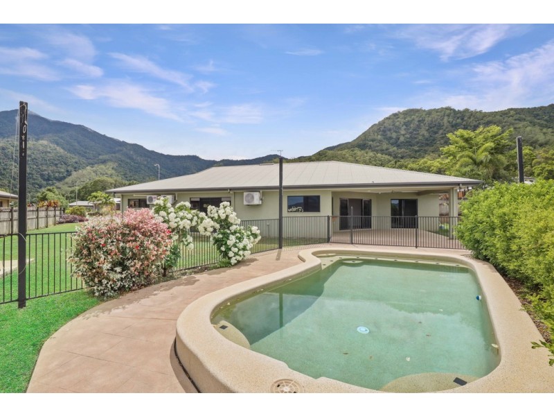 12 Cheyne Cl, Bentley Park QLD 4869