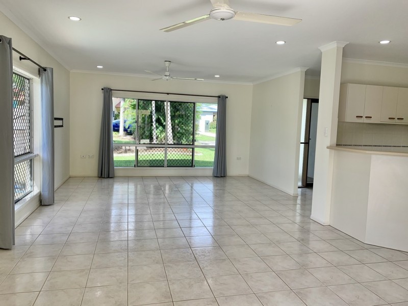 2 Canecutter Road, Edmonton QLD 4869