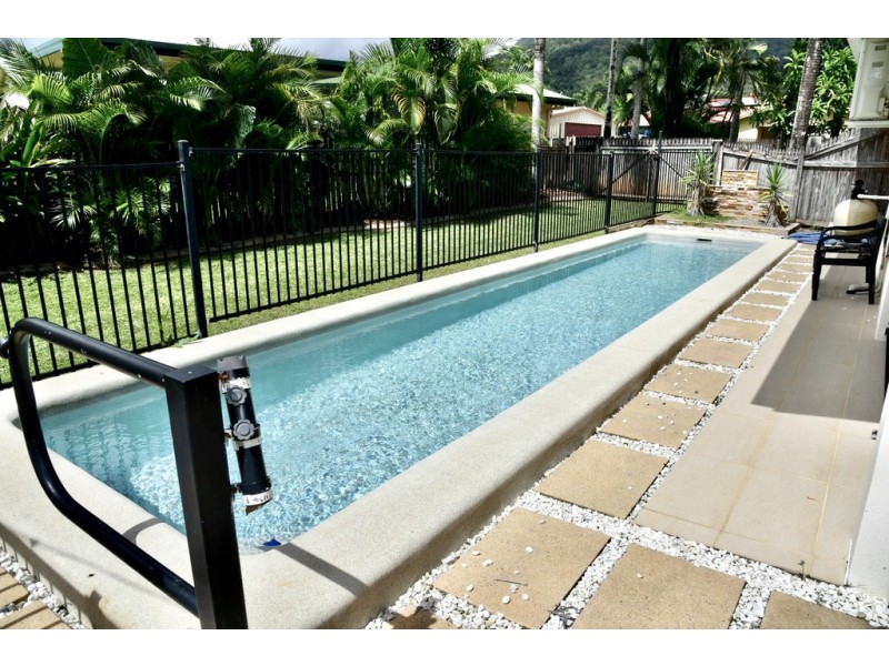 2 Canecutter Road, Edmonton QLD 4869