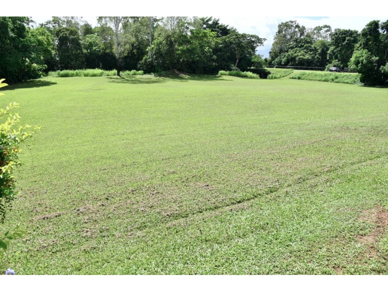 2 Canecutter Road, Edmonton QLD 4869