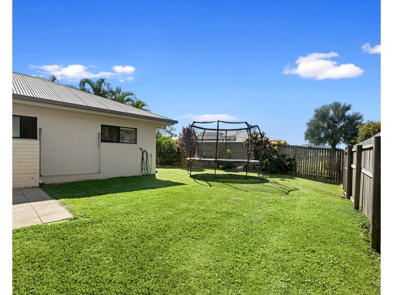 2 Calvert Close, Bentley Park QLD 4869