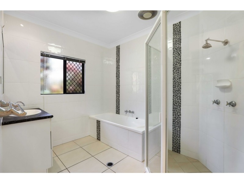 10 Surtees Close, Bentley Park QLD 4869