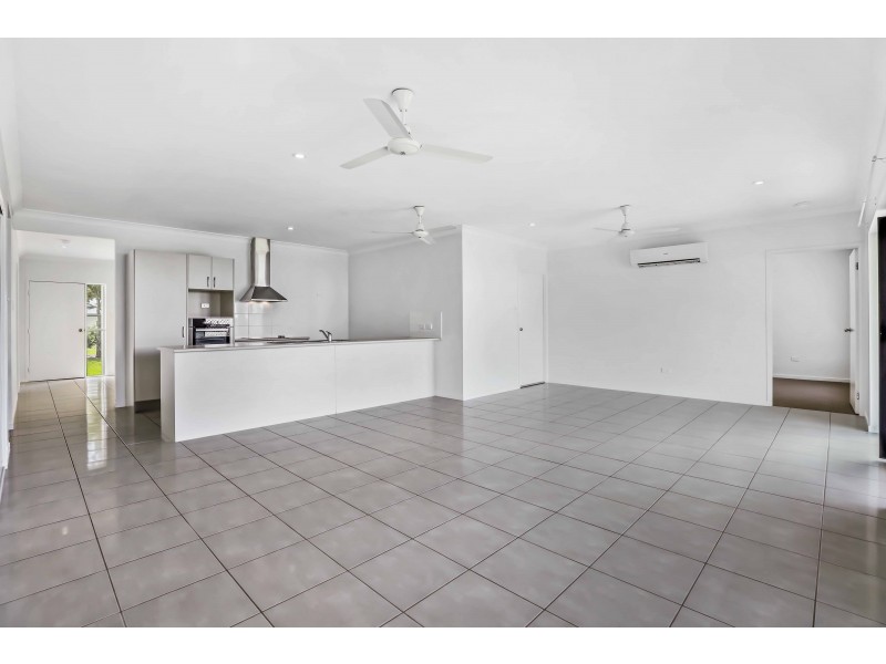 2 Tyenna Close, Bentley Park QLD 4869